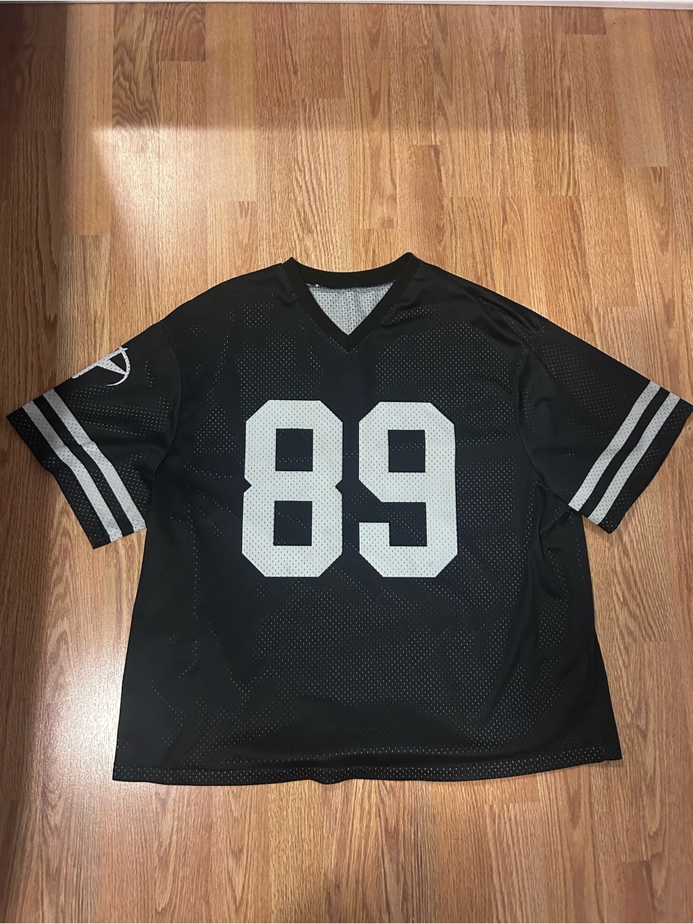 SHEIN Black Jersey Shirt with White Number 89 and star detail